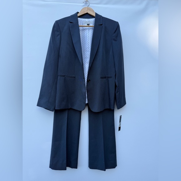 Tahari Arthur S. Levine Women Suit Navy Blue Size12 Petite - Picture 8 of 14